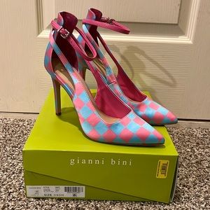 Blue & Pink checkered Gianni Bini Heels - “Lulaa” Size 9